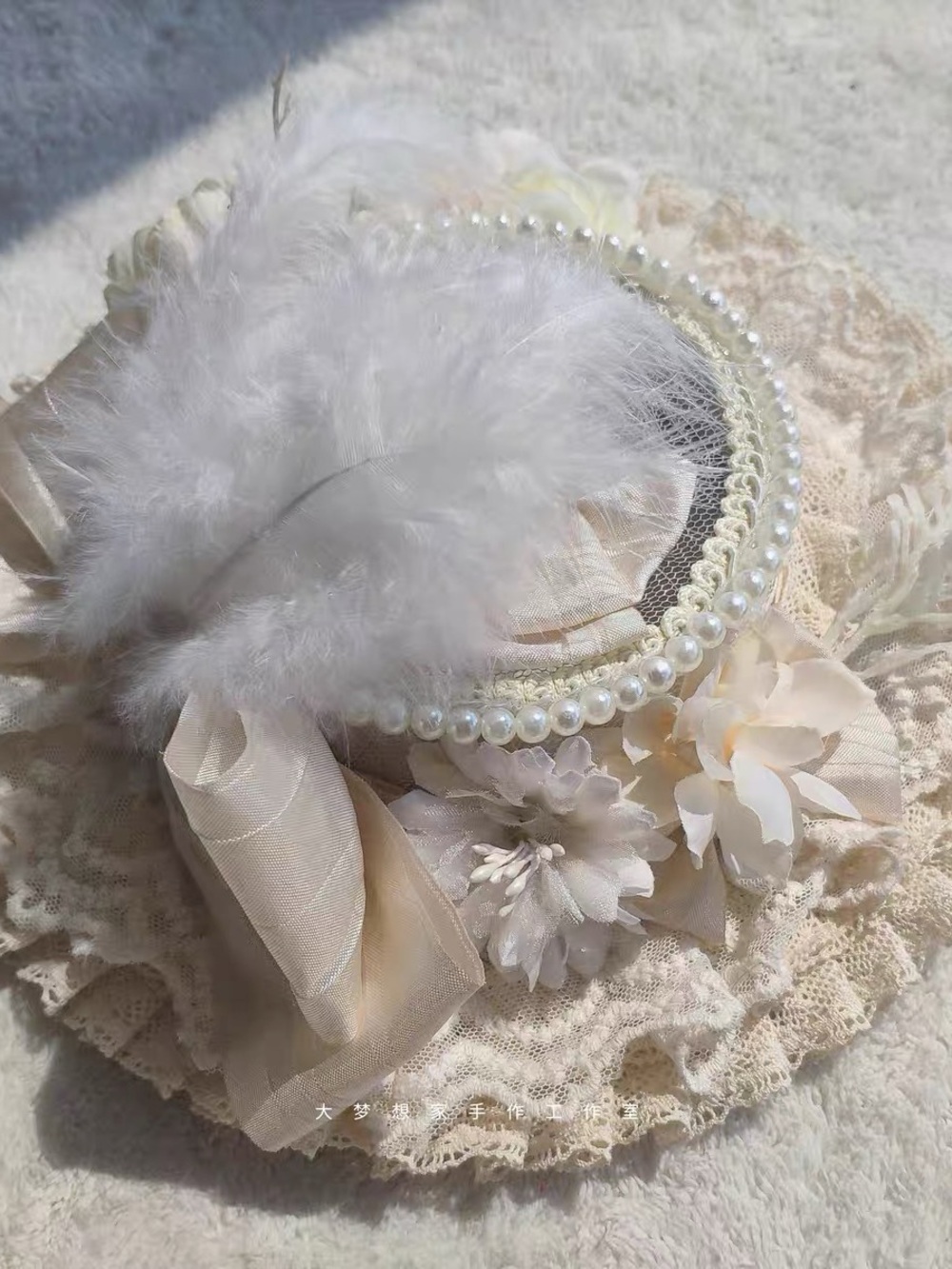 Vintage Cream Lace Floral Mini Hat with Pearls and Feathers - Picture 3 of 3